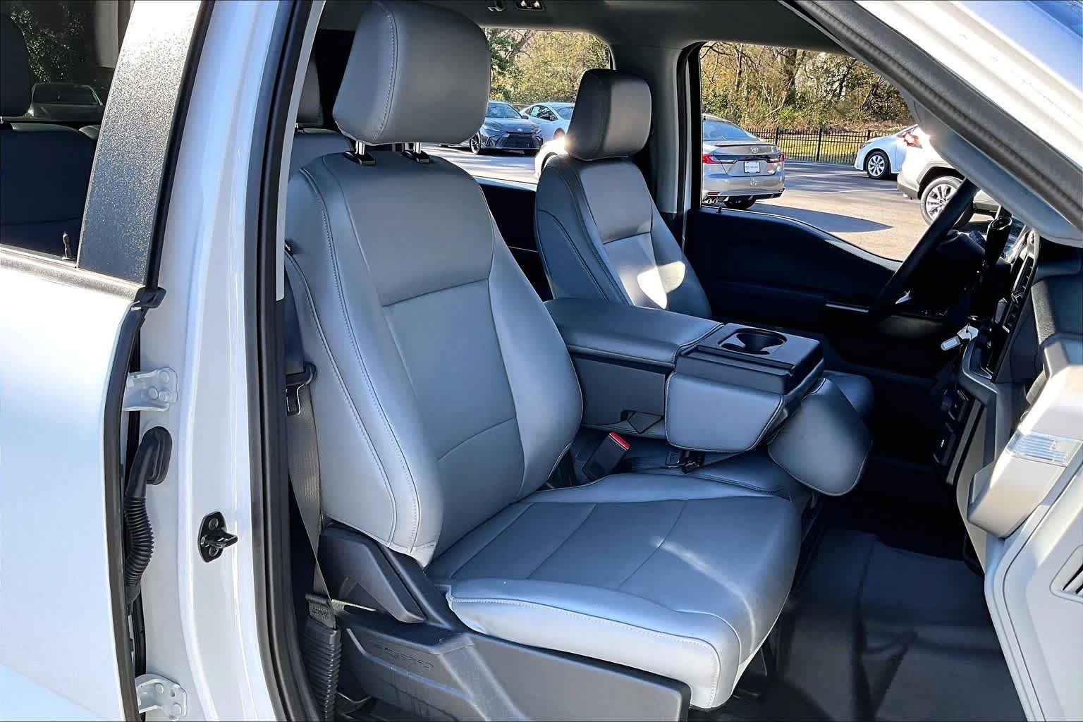 Used 2023 Oxford White Ford XL image 24