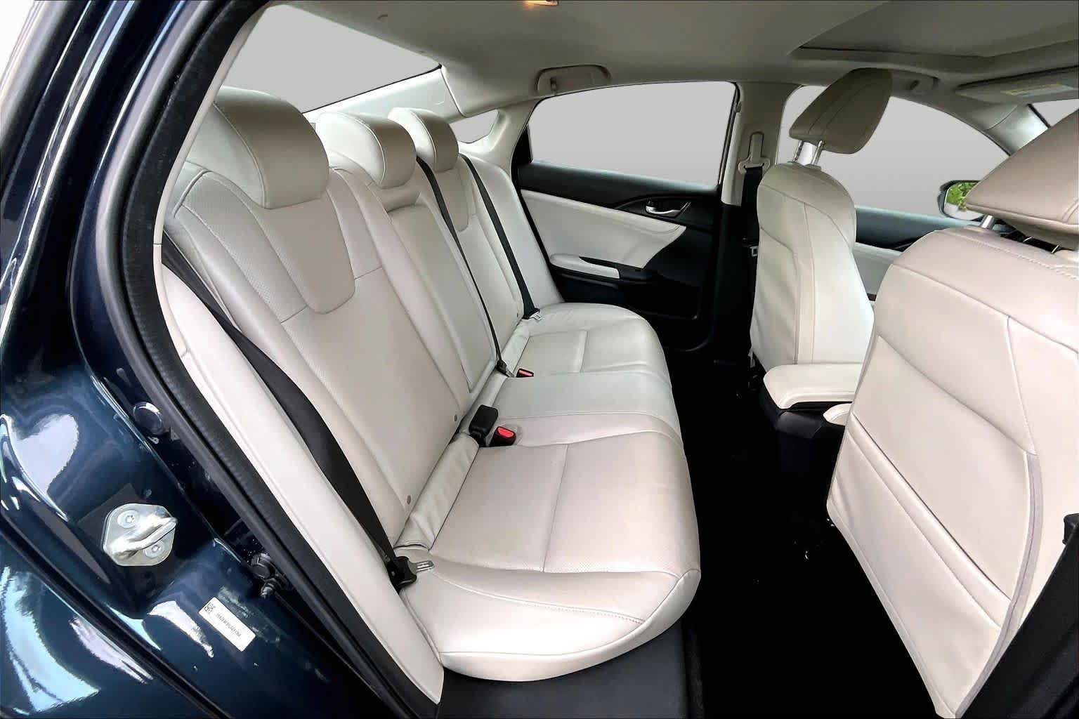 Used 2020 Cosmic Blue Metallic Honda Touring image 20