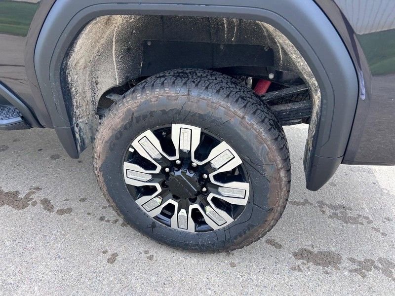 2025 GMC Sierra 3500HD Denali - Photo 6