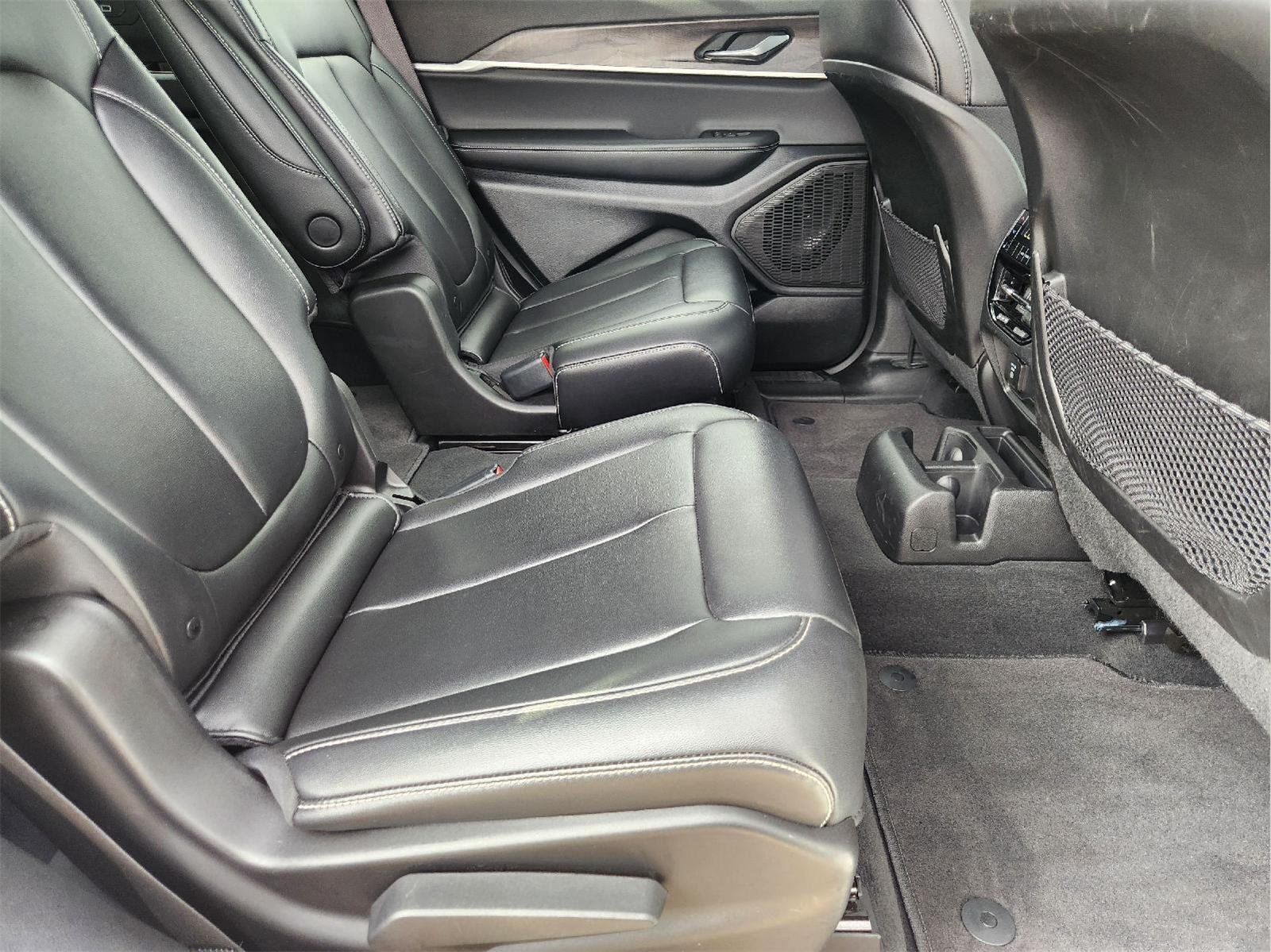 2025 Jeep Grand Cherokee L photo 32 of 35
