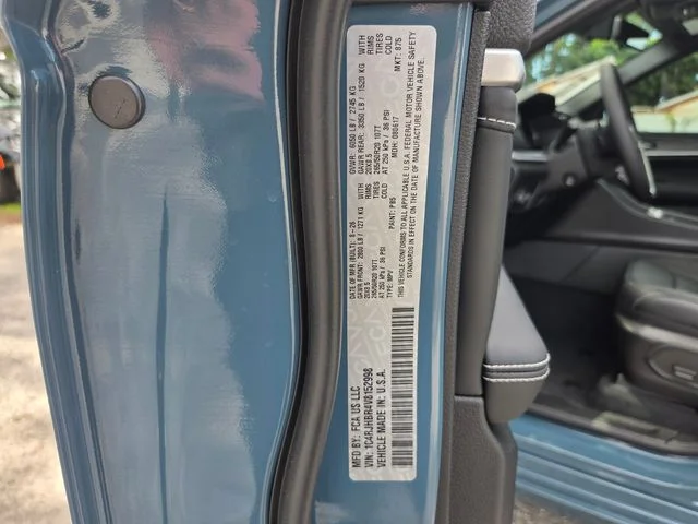 New 2027 Steel Blue Paint Jeep Limited Reserve image 19