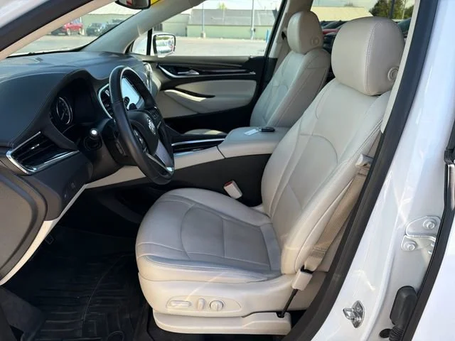 Used 2023 Summit White Buick Essence image 15