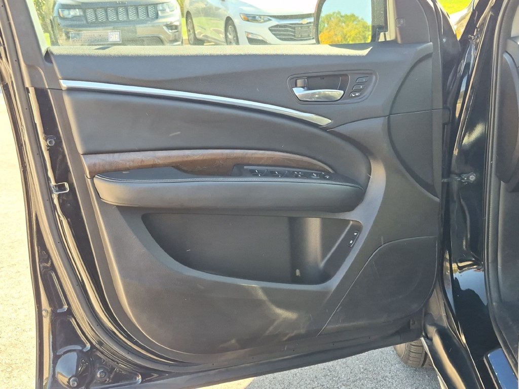 Used 2017  Acura 3.5L image 13