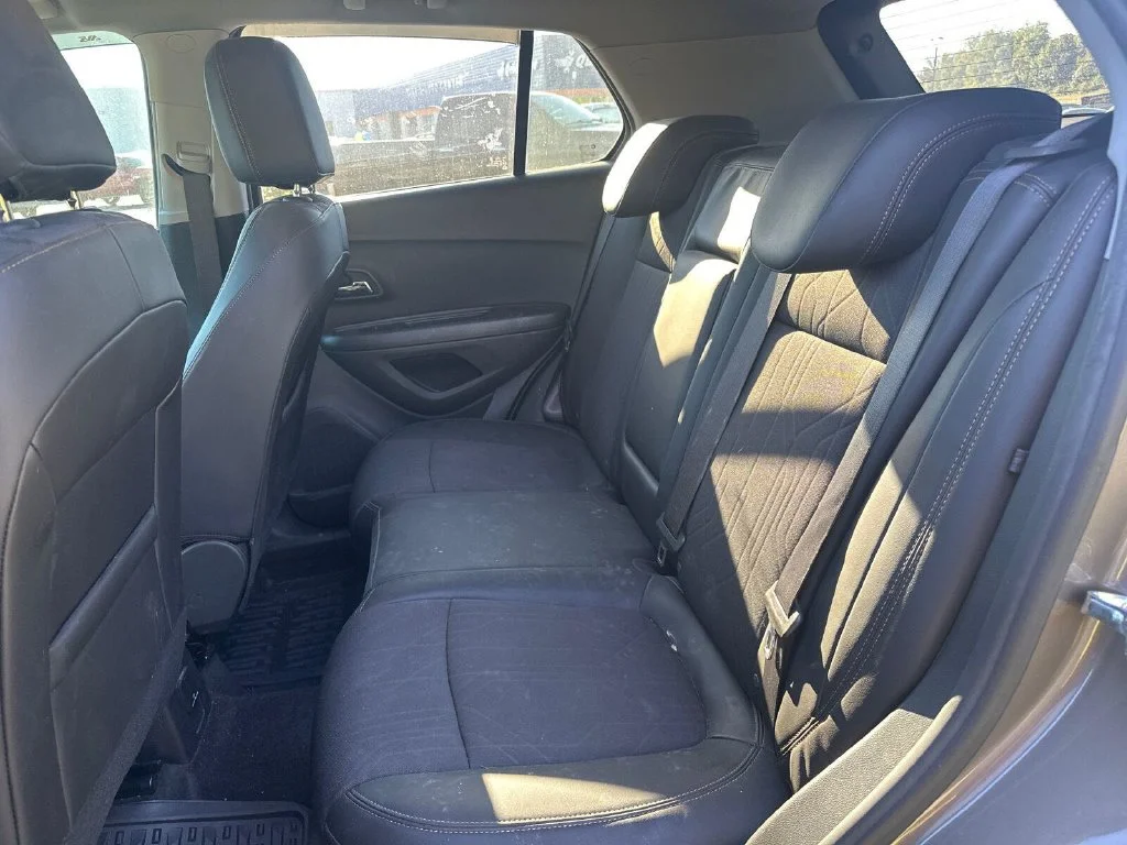 Used 2022 Gray Chevrolet LT image 9