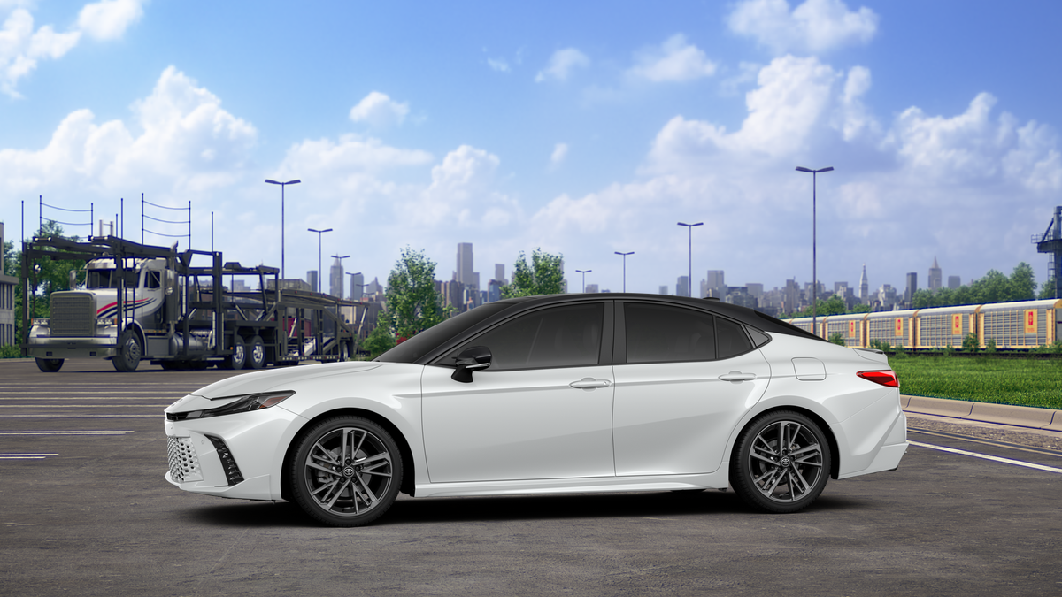 New 2026 Wind Chill Pearl with Midnight Black Metallic roof Toyota XSE image 3