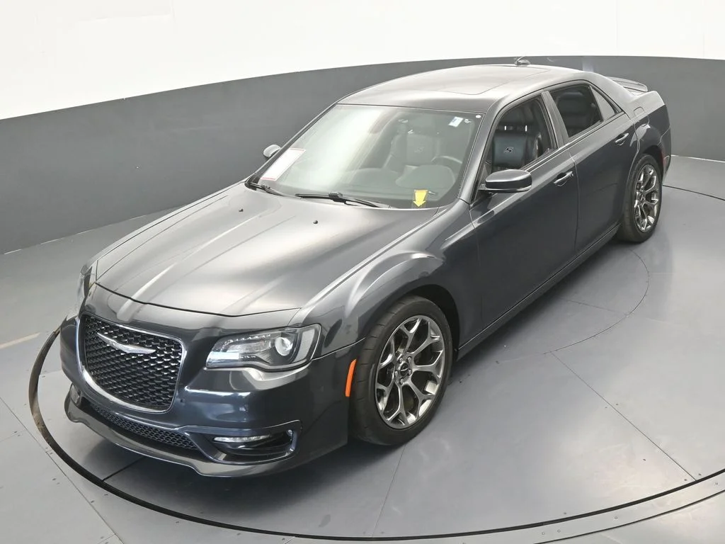 Used 2018 Maximum Steel Metallic Clearcoat Chrysler S image 47