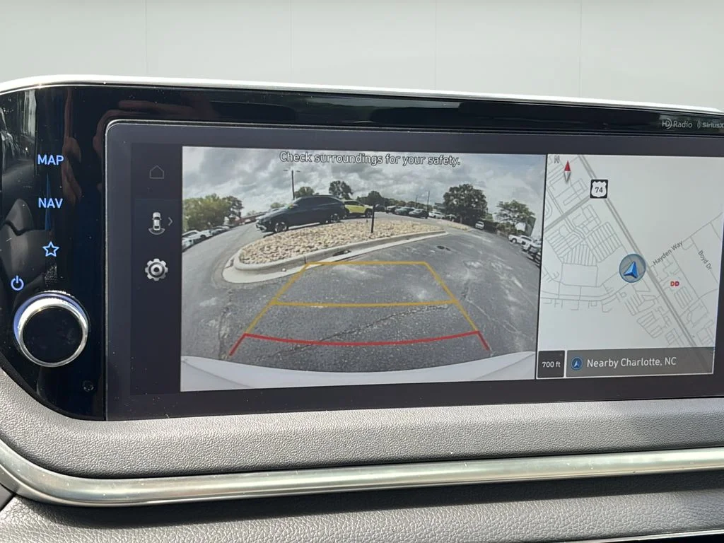 Used 2023 Serenity White Hyundai SEL image 27