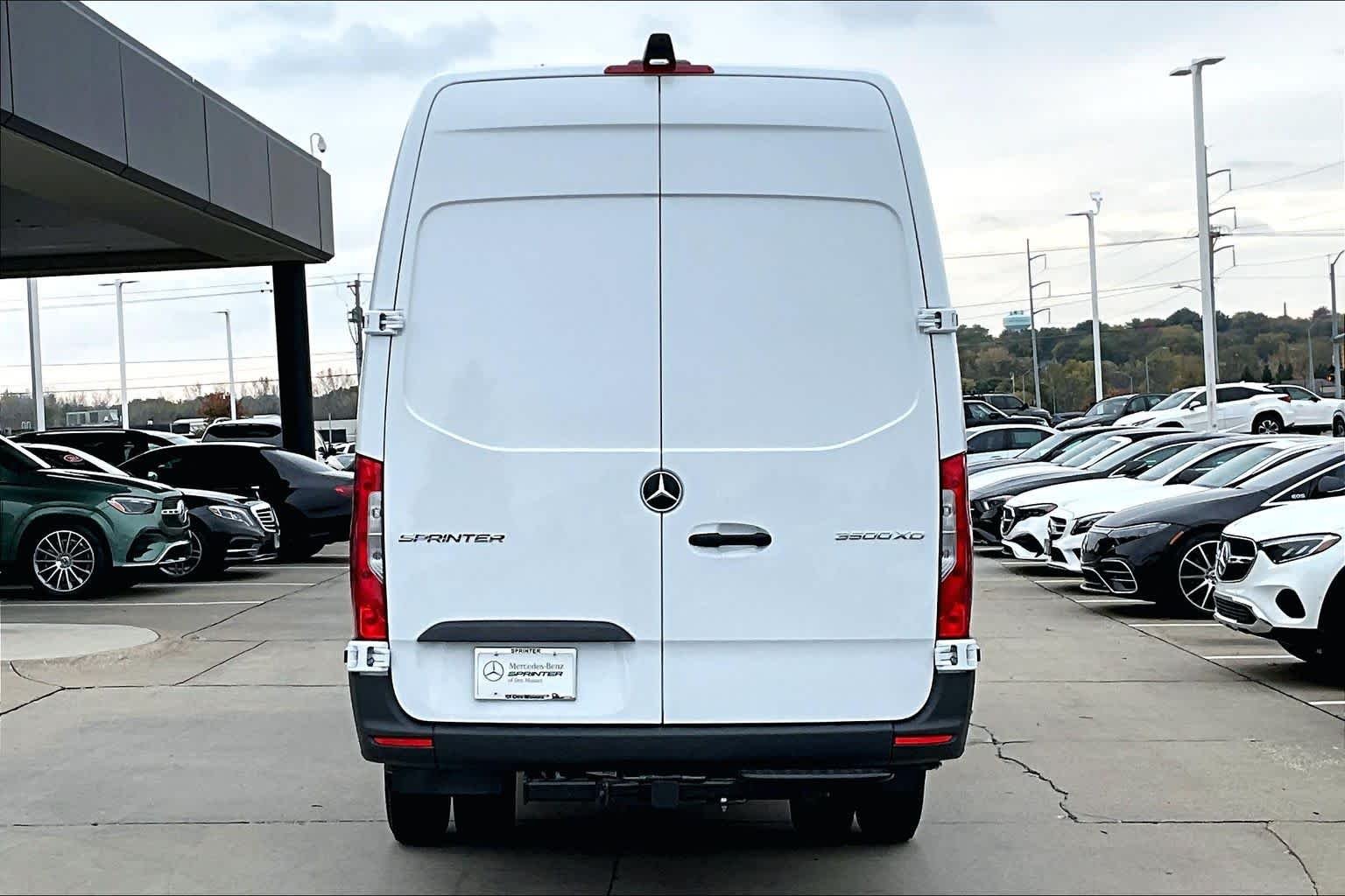 New 2026 Arctic White Mercedes-Benz  image 5