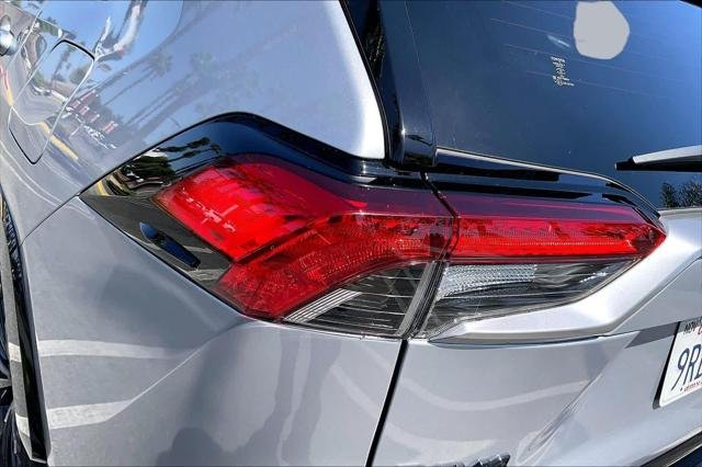 Certified Used 2024 SILVER SKY MET W/BLK Toyota  image 27