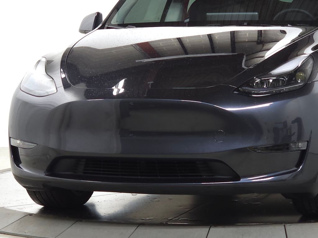 Used 2024 Stealth Gray Tesla Long Range image 3