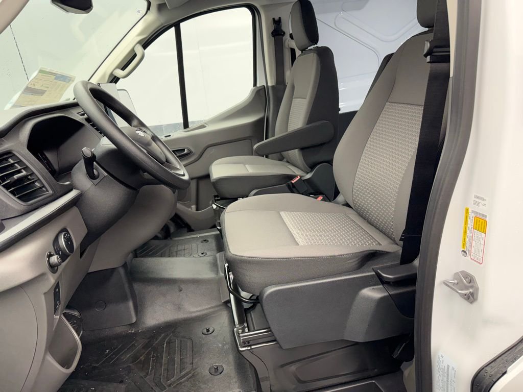 New 2026 Oxford White Ford Cargo Van image 45