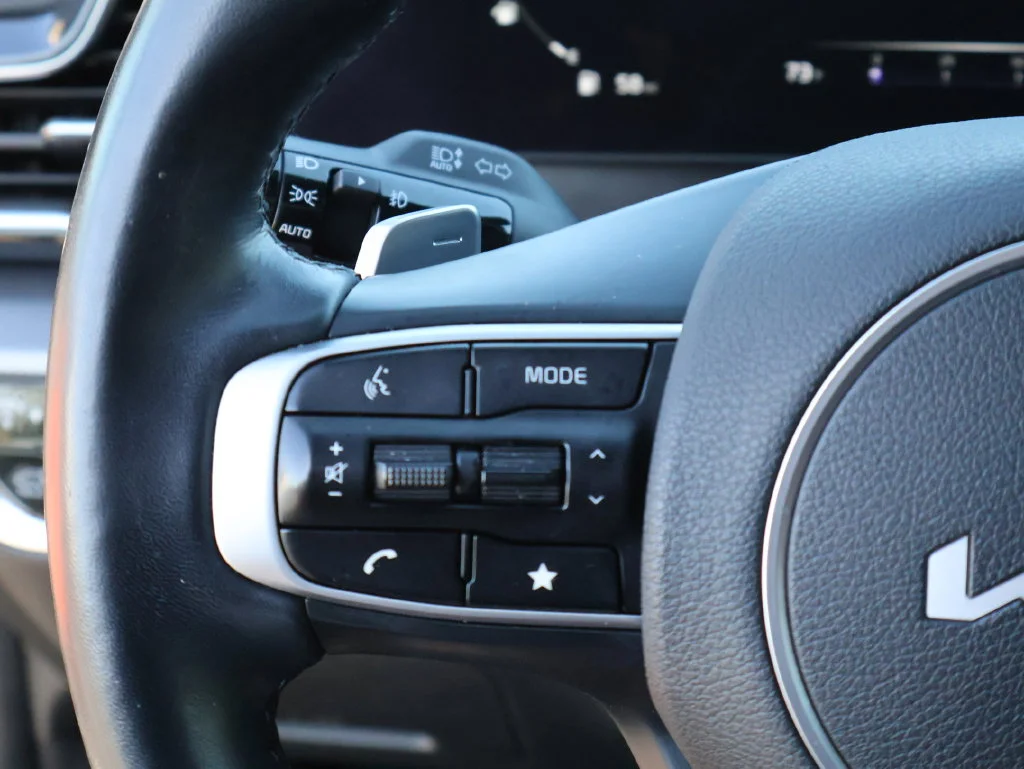Used 2025 Black Kia SX-Prestige image 56