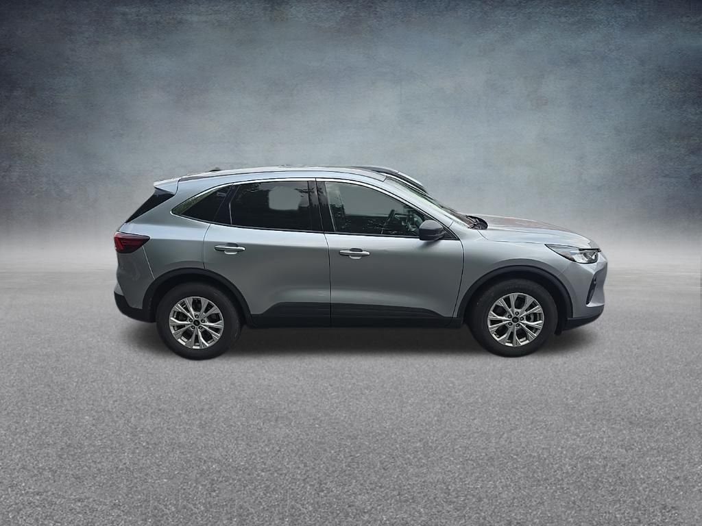 Used 2024 Silver Metallic Ford Active image 9