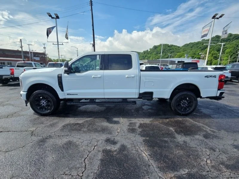 New 2026 Star White Metallic Tri-Coat Ford F-250® Lariat® image 4
