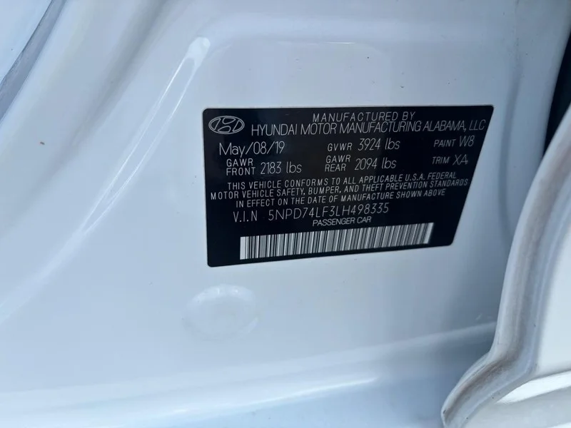Used 2020 Quartz White Pearl Hyundai SE image 17