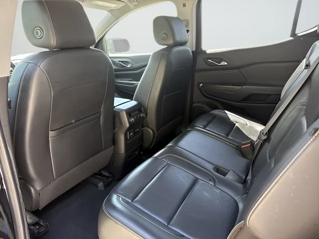 Used 2023 Black GMC SLT image 18