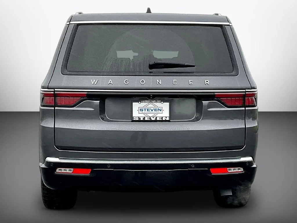 Used 2024 Metallic Jeep Series II image 5