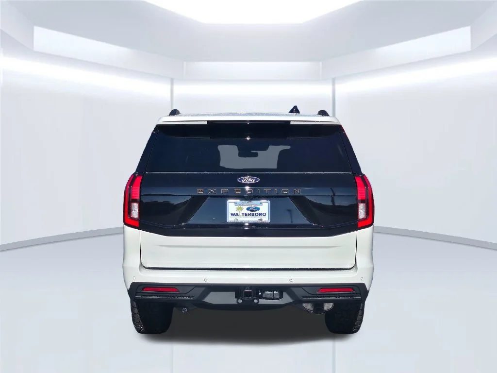 New 2027 Star White Metallic Tri-Coat Ford Tremor® image 25