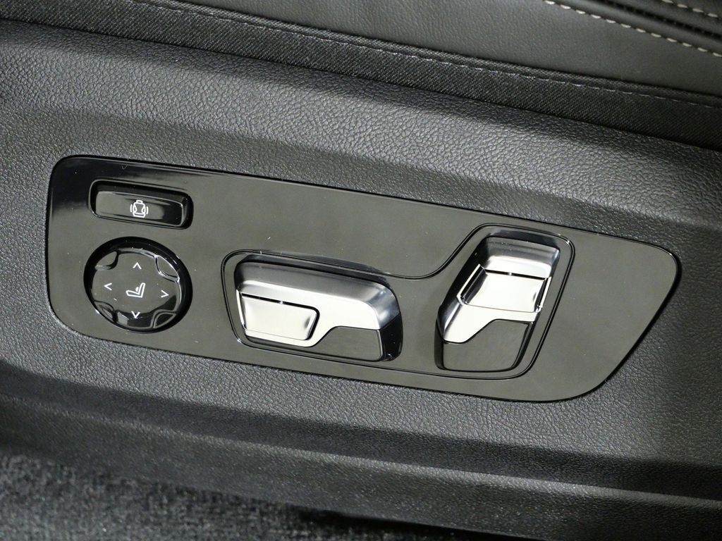 2026 BMW X7 40i - Photo 39