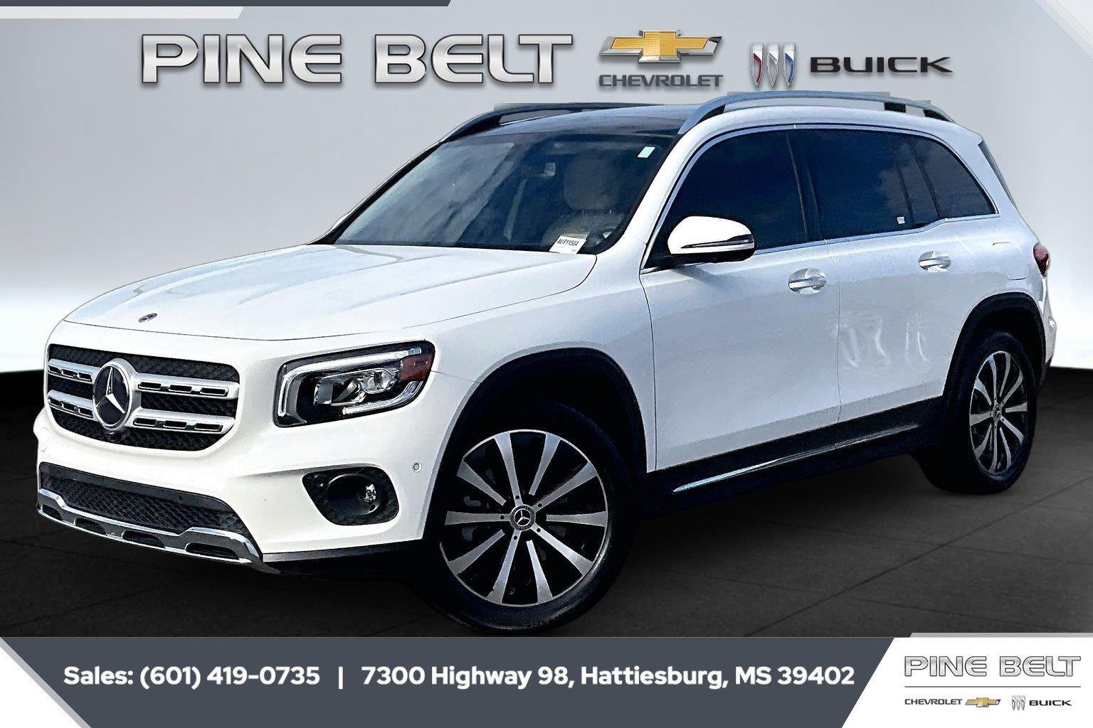 Used 2023 White Mercedes-Benz GLB 250 image 10