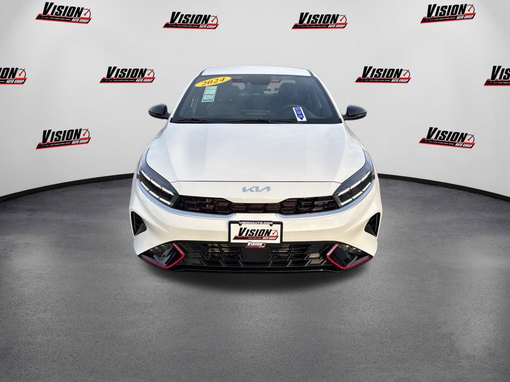 Used 2024 White Kia GT image 8