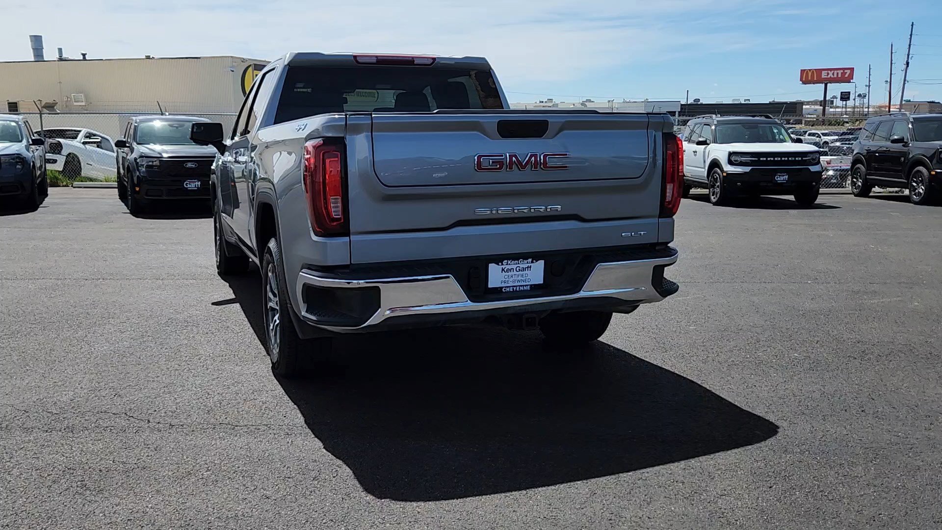 Used 2025 Sterling Metallic GMC SLT image 3