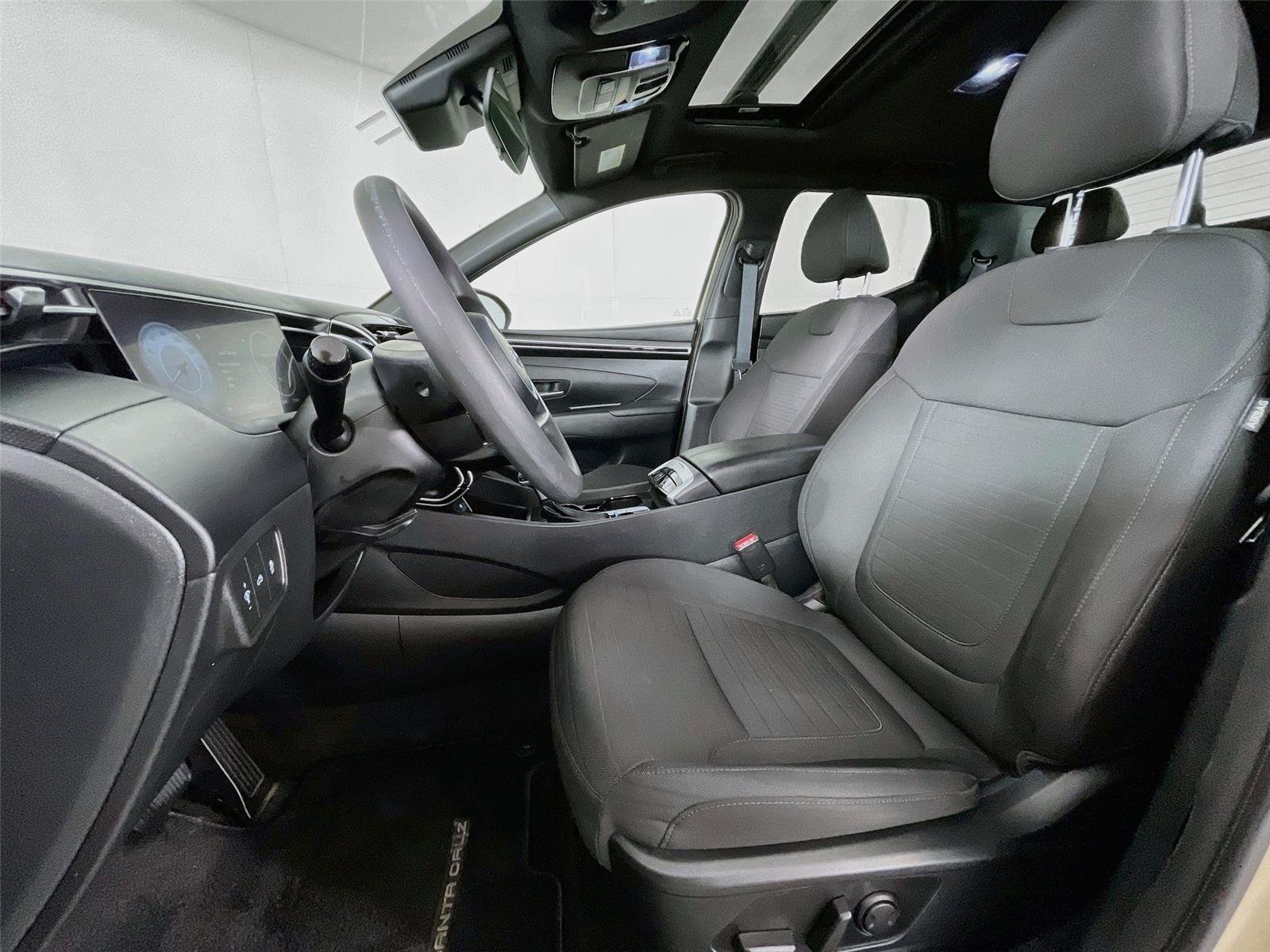 Used 2023 California Sand Hyundai SEL image 24