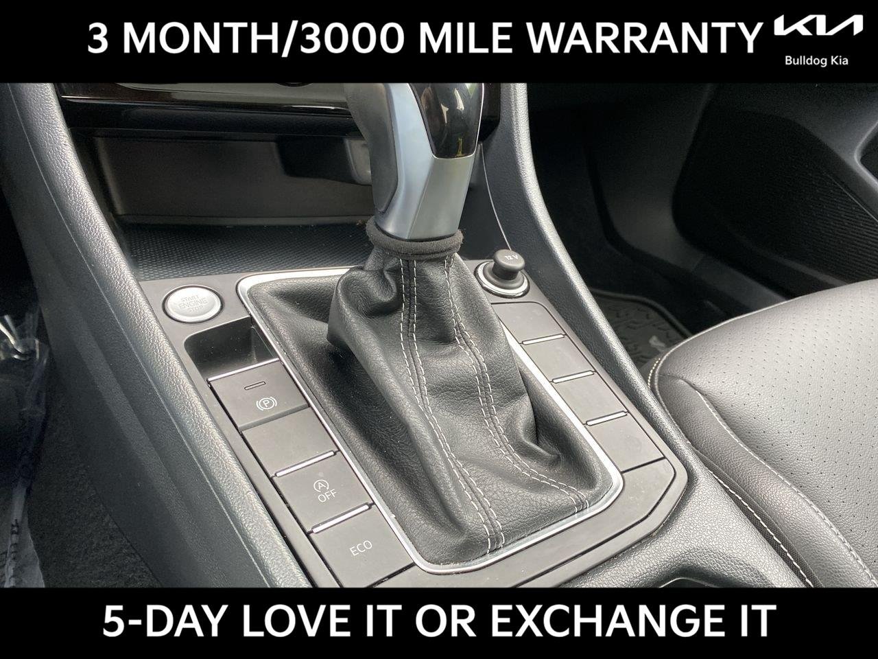 Used 2022 Platinum Gray Metallic Volkswagen SE image 30