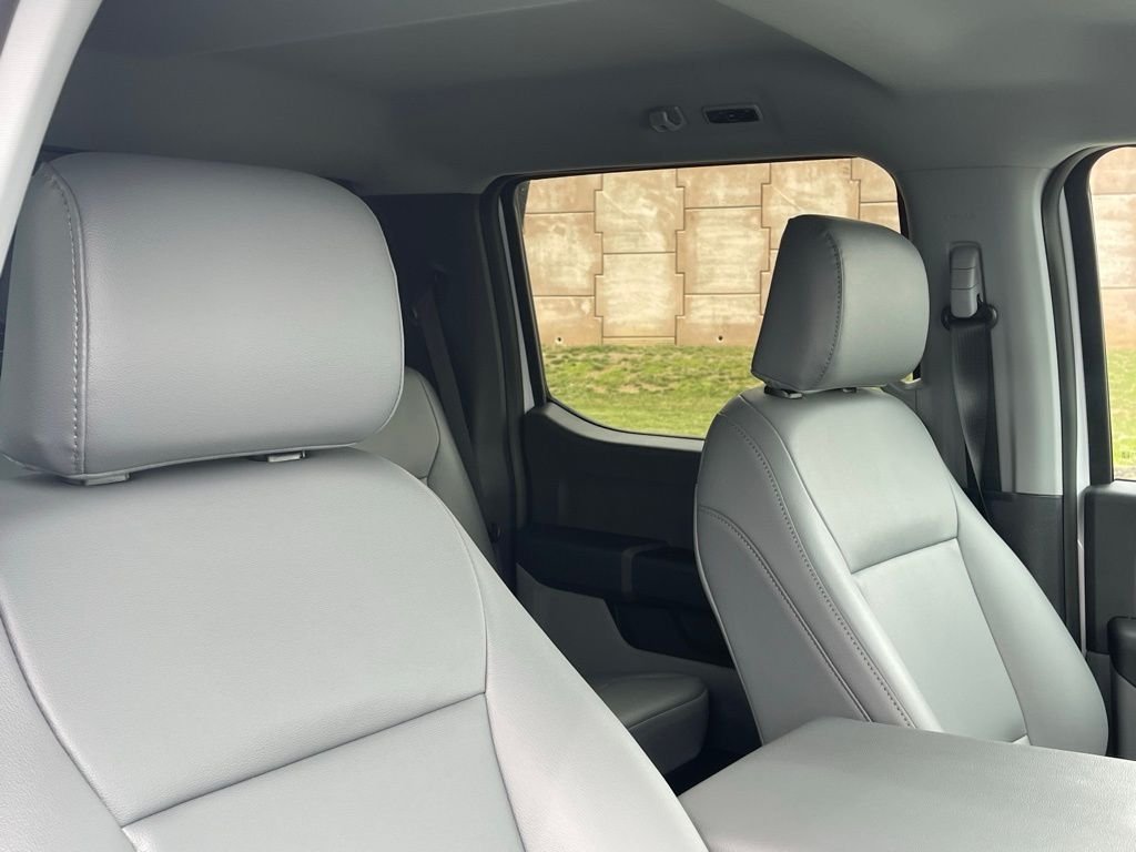 New 2026 Oxford White Ford F-350® XL image 18