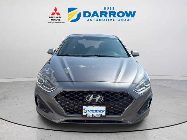 Used 2018 Gray Hyundai Sport image 8