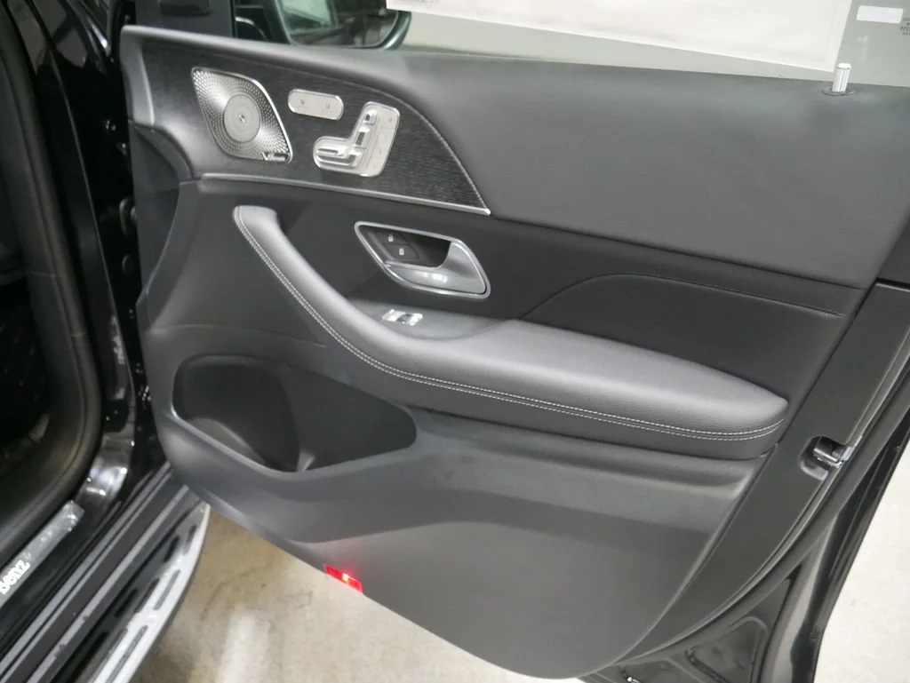 New 2026 Obsidian Black Metallic Mercedes-Benz GLS 450 image 20