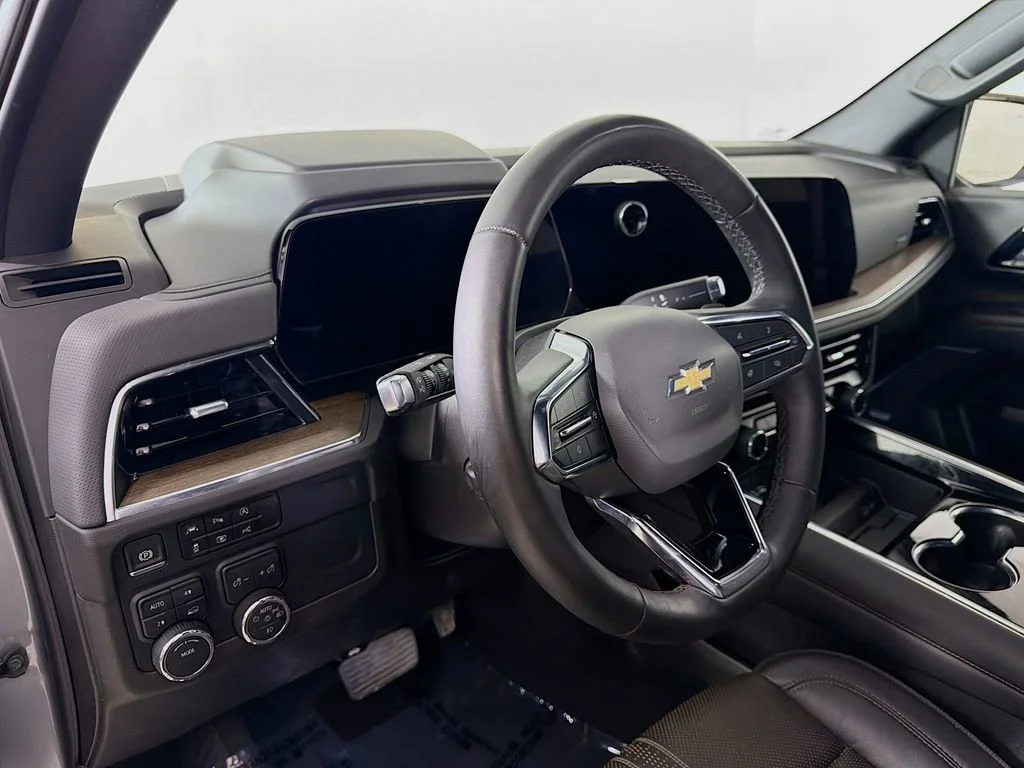 Used 2025 Sterling Gray Metallic Chevrolet High Country image 10