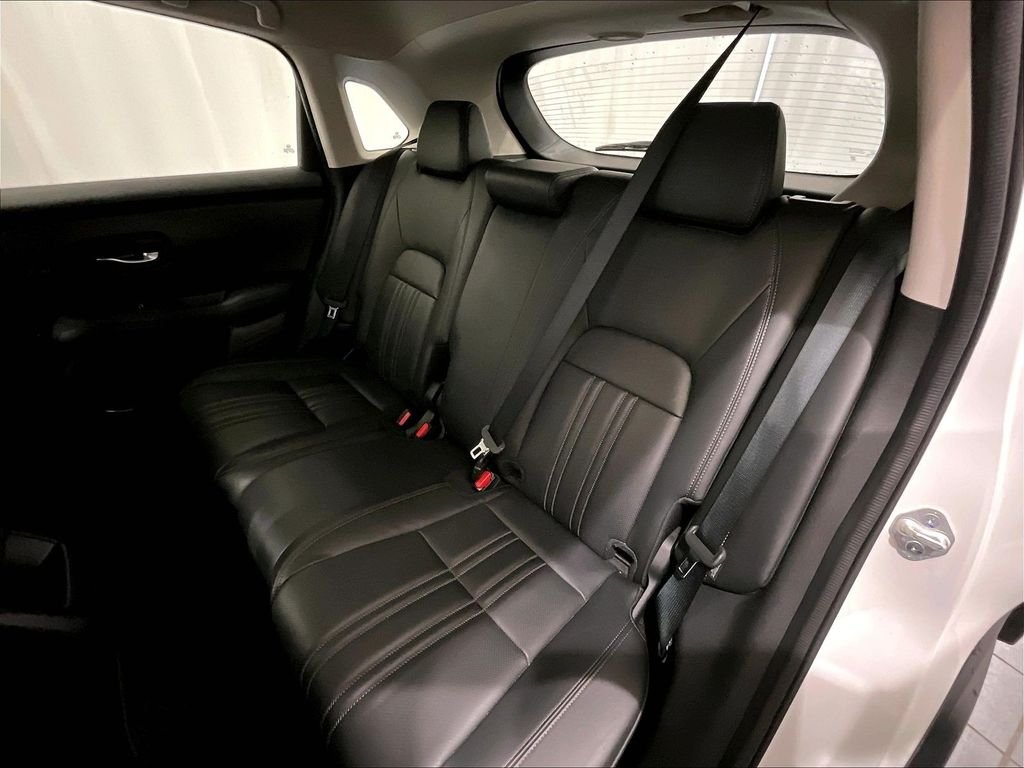 Used 2026 Platinum White Honda EX-L image 15
