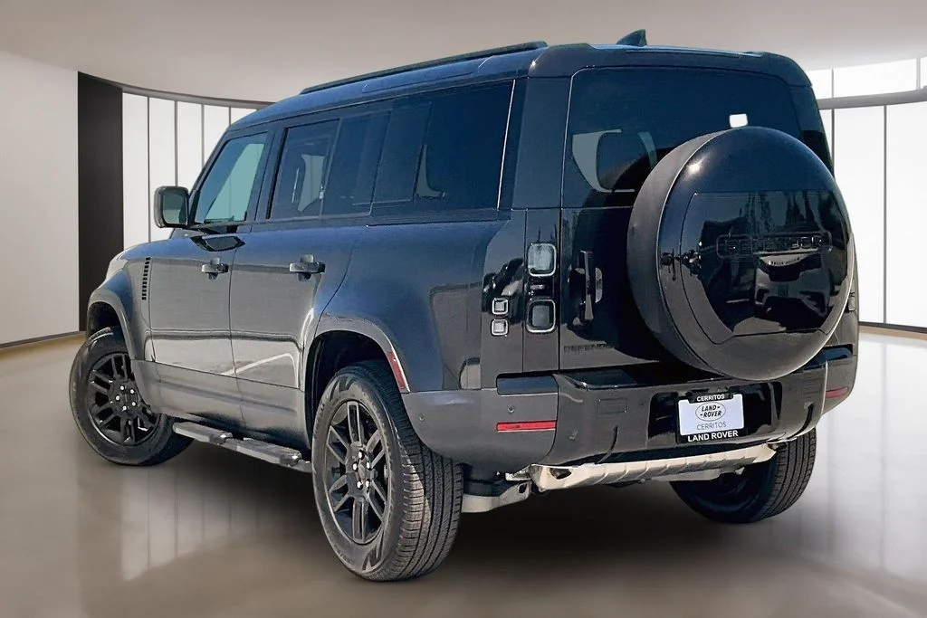 New 2026 Black Land Rover S image 3