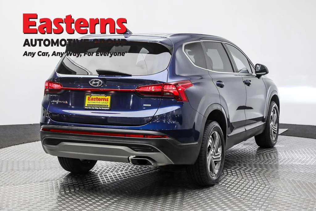 Used 2022 Blue Hyundai SE image 5