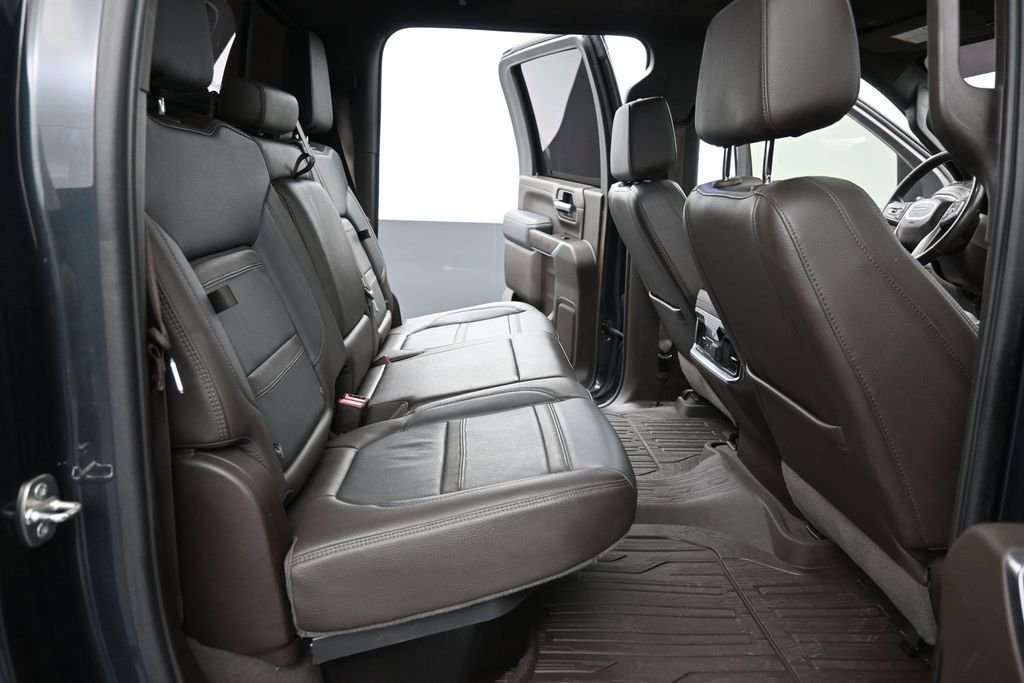 Used 2022 Green GMC Denali image 24