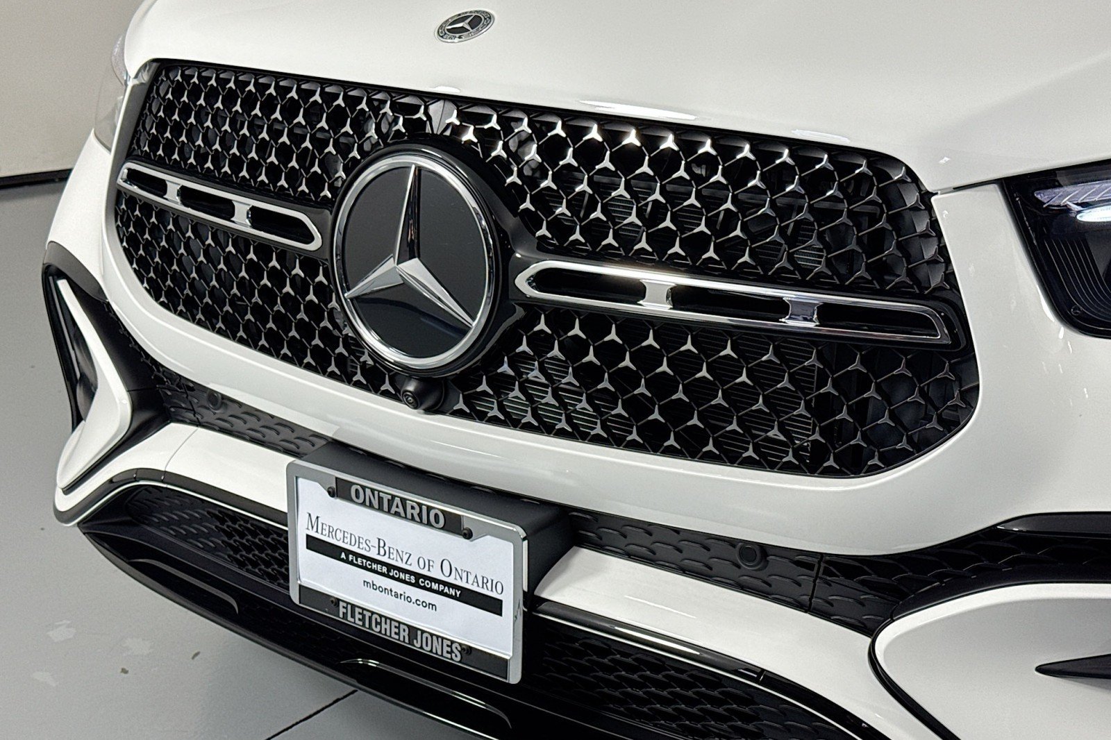 New 2026 Polar White Mercedes-Benz GLE 450 4MATIC® SUV image 12