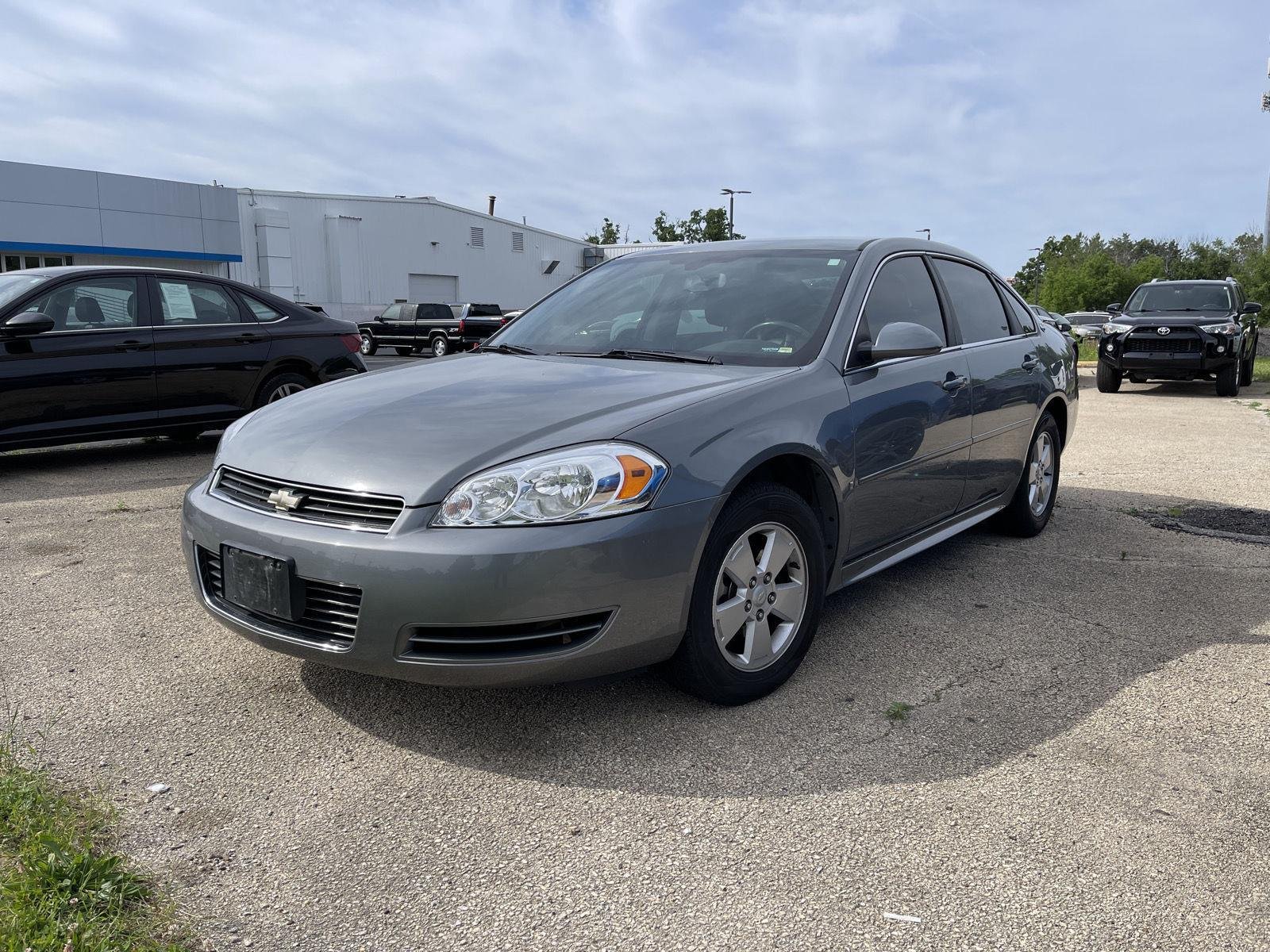 2009 Chevrolet Impala LT's photo