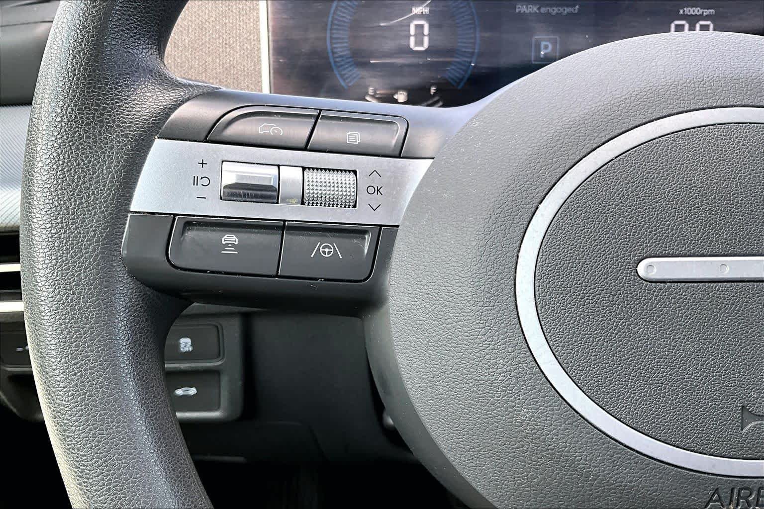 Used 2025 Aero Silver Hyundai SEL image 23
