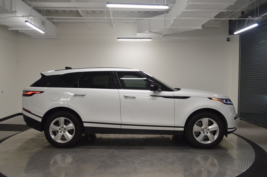 Used 2026 Fuji White Land Rover S image 6