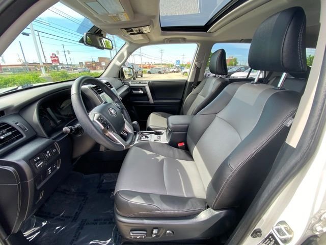 Used 2024 White Toyota SR5 Premium image 38