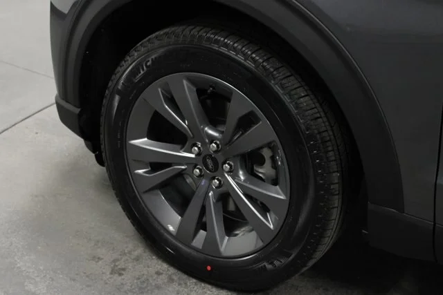 New 2026 Carbonized Gray Metallic Ford Active image 34