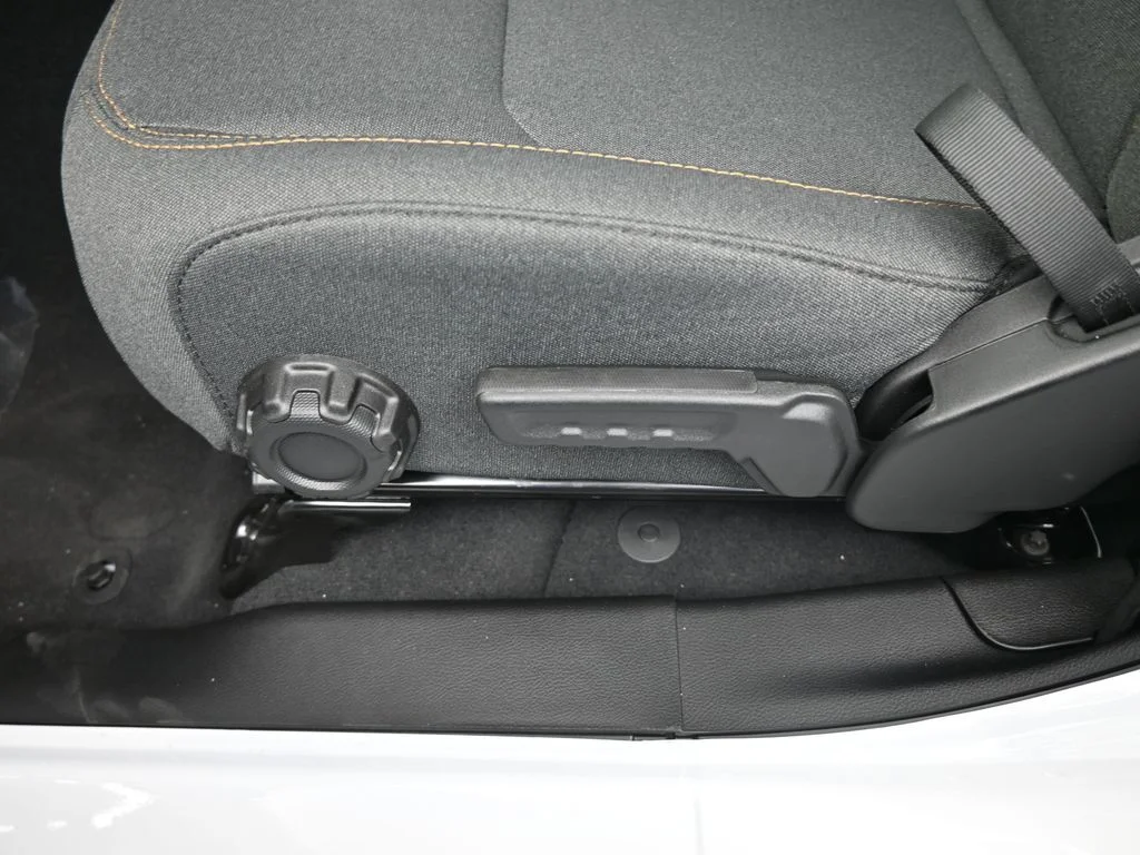 Used 2025 Bright White Clearcoat Jeep Sport image 13