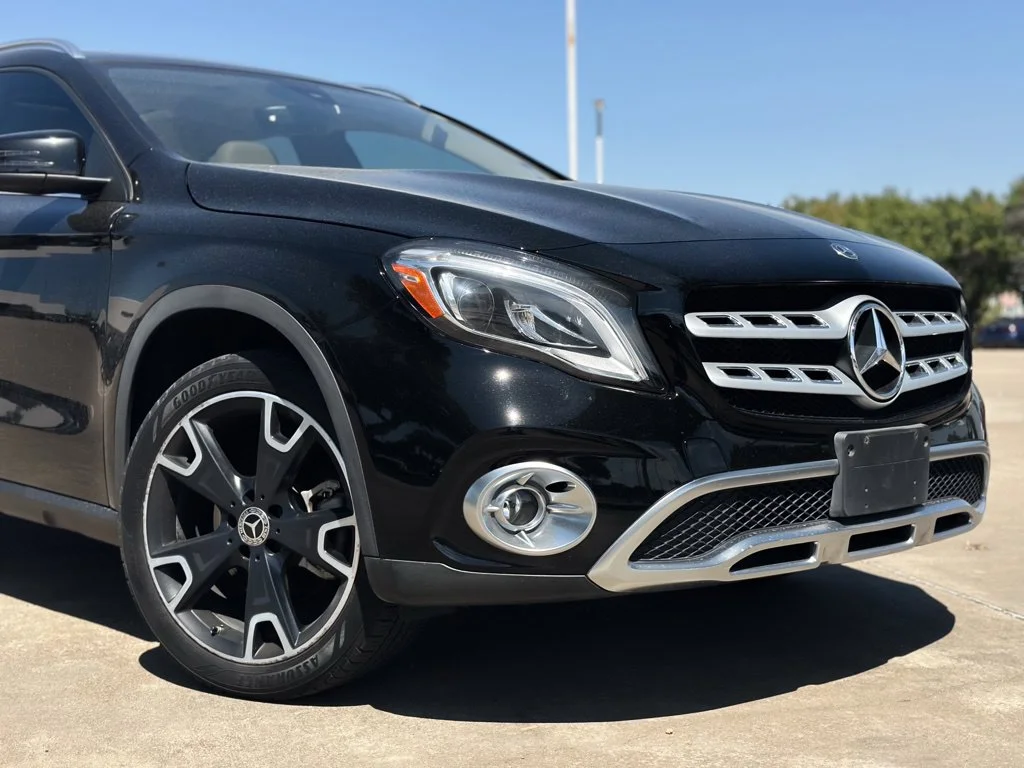 Used 2019  Mercedes-Benz GLA 250 image 2