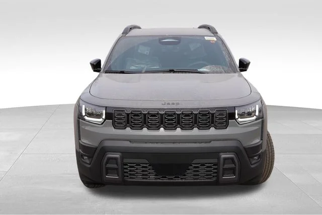 New 2026 Sting-Gray Clear-Coat Exterior Paint Jeep Laredo image 8