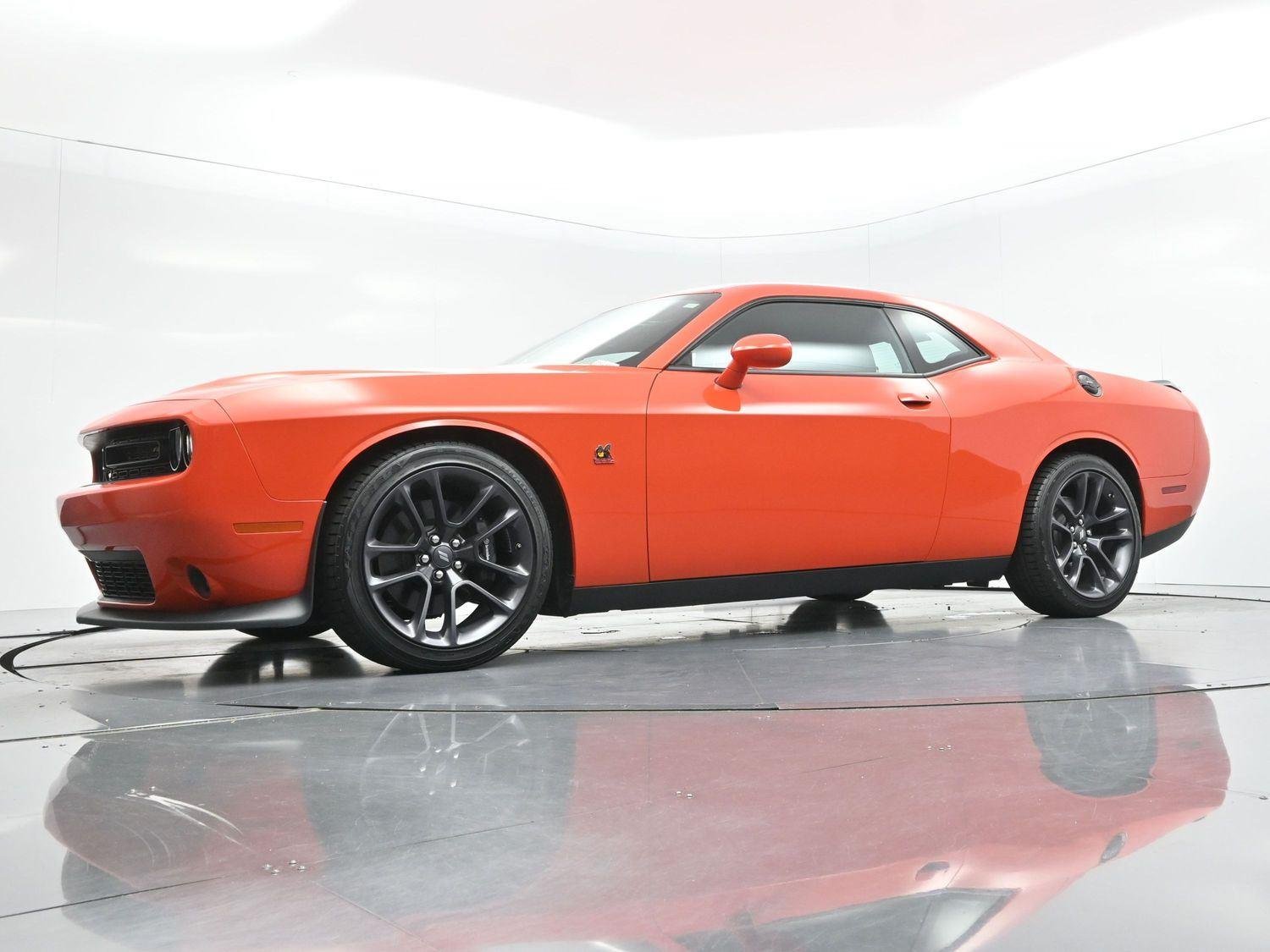 Used 2022 Go Mango Dodge R/T Scat Pack image 45