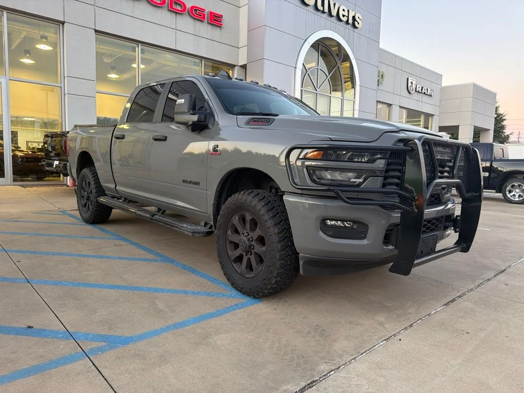 Used 2025 White Ram Big Horn image 1