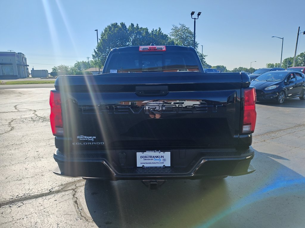 Used 2023 Black Chevrolet Z71 image 4