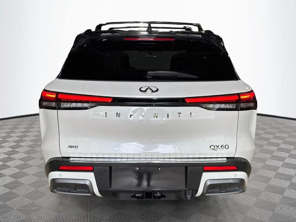 Certified Used 2023 Black INFINITI Autograph image 7