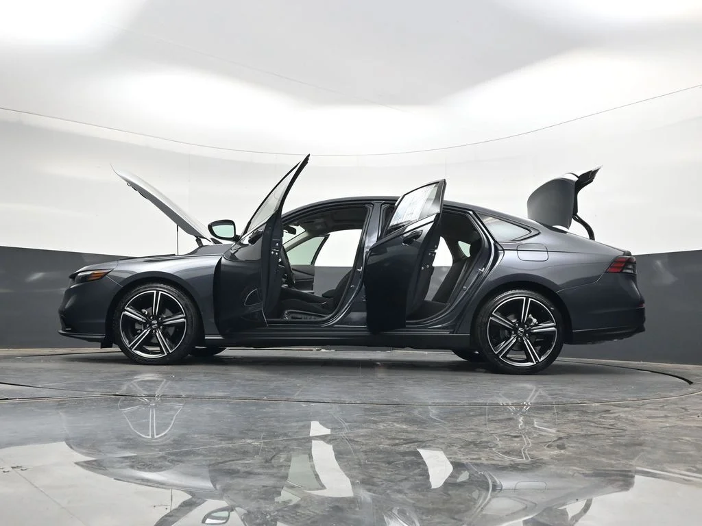 New 2026 Meteorite Gray Metallic Honda SE image 39